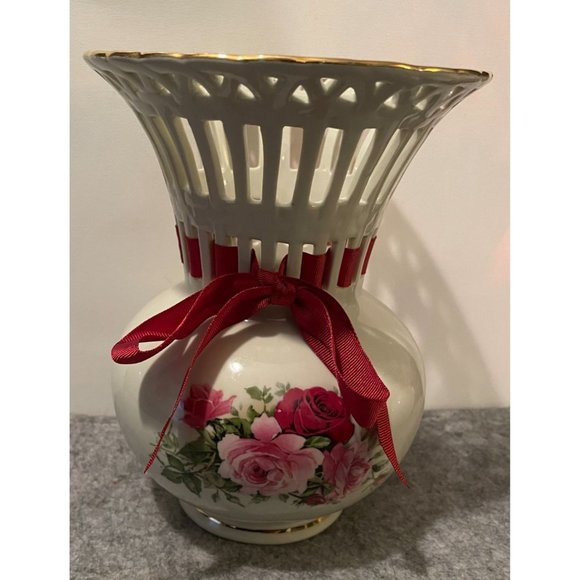 Pair of Vintage Formalities Vases by Baum Brothers  6 and 8 inches   #1247 - Picture 2 of 7